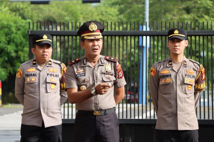 Wakapolres Maros Tekankan Disiplin Personel dan Pelayanan Prima Selama Ramadan