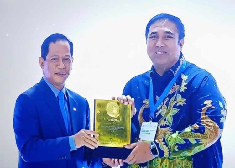 Kabupaten Maros Raih Plakat Adipura 2026, Bukti Komitmen Pengelolaan Lingkungan