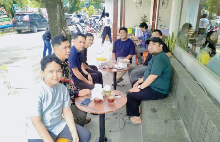 Support Ketua Gapensi Maros : Geliat Ekonomi Maros, After Taste Cafe Resmi Beroperasi Di Jalan Cendana