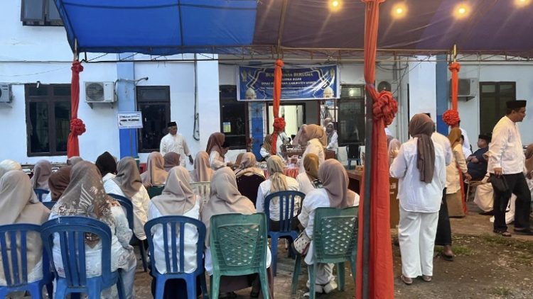 Dinas Perikanan Maros Gelar Buka Puasa Bersama, Perkuat Silaturahmi Pegawai