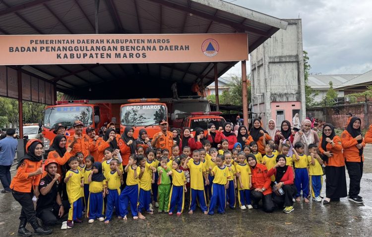 Edukasi Dini Penanggulangan Bencana: Puluhan Siswa TK Negeri 16 Dharma Wanita Mandai Sambangi Markas BPBD Maros