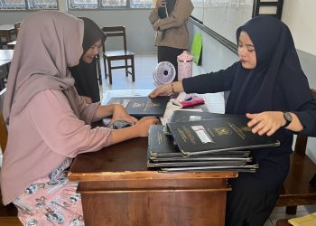 Semester Genap Berakhir, UPT SMAN 8 Maros Undang Orang Tua Siswa dalam Rangka Pembagian Raport