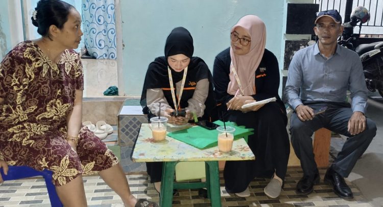 Sukseskan SE2026, Ketua RT 04 Kelurahan Daya Makassar Turun Tangan Dampingi Petugas BPS