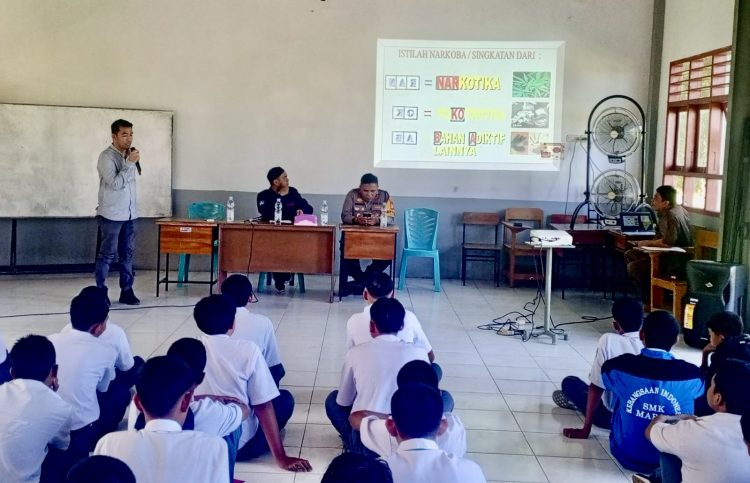 Bentengi Generasi Muda, Satresnarkoba Polres Maros Edukasi Ratusan Pelajar SMK Kebangsaan