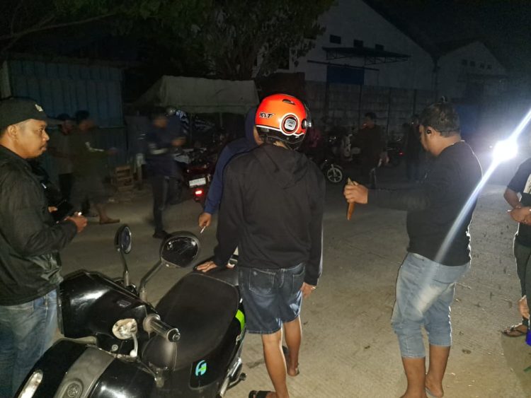 Bawa Badik di Jok Motor, Pemuda di Maros Terjaring Operasi Pekat Lipu 2026
