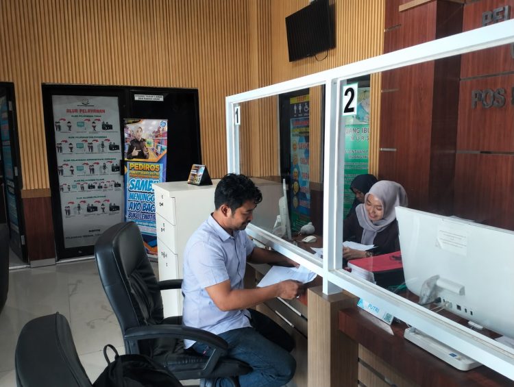 Geger Ratusan Gram Sabu Siap Edar di Rumah Kontrakan, Berkas Perkara Dua Pengedar Resmi Dilimpahkan Polres Maros ke Kejari!