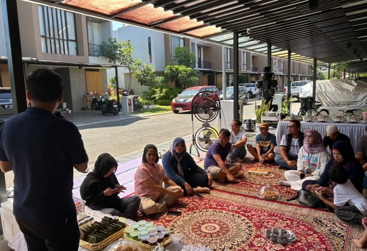 Jadi Percontohan, Lurah Daya Ajak Warga Kawasan Elit Mutiara Lagoon Tertib Pilah Sampah