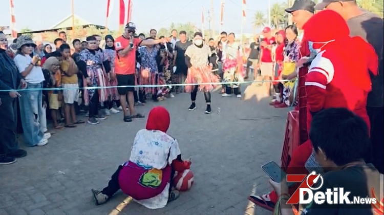 SEMARAK MERAH PUTIH DI TENRIGANGKAE: DARI BOLA MINI EMAK-EMAK HINGGA BERBURU BEBEK MEMBAWA GELAK TAWA
