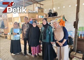 Pastikan Stok Aman dan Tepat Sasaran, Dinas Pertanian Maros Monitoring Ketat Penyaluran Pupuk Bersubsidi di 5 Kecamatan