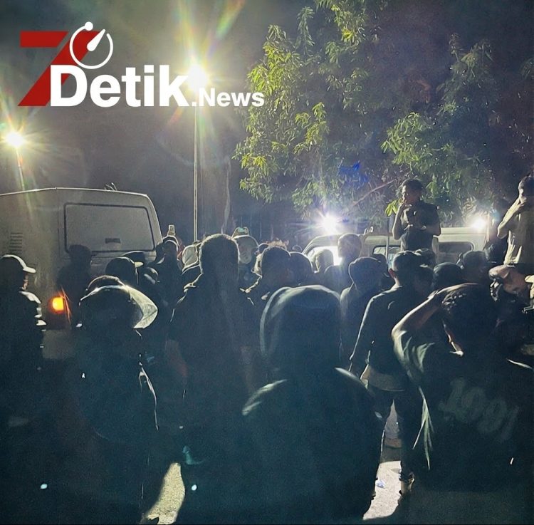 Ketegangan SPIDI Pesantren Darul Istiqomah Maros Memuncak, Aksi Saling Dorong Pecah Hingga Subuh Hari