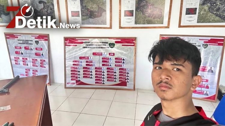 Transparansi Pelayanan Publik: Mahasiswa KKN Unhas Hadirkan Papan Struktur Organisasi Pemdes Minasa Upa