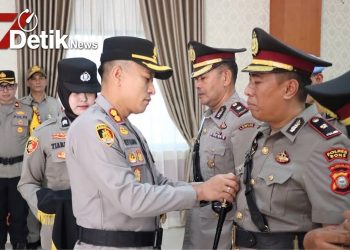 Sertijab Wakapolres Maros dan Kapolsek Tompobulu, AKBP Devi Sujana Tekankan Penguatan Kinerja dan Pelayanan Humanis