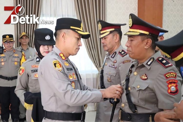 Sertijab Wakapolres Maros dan Kapolsek Tompobulu, AKBP Devi Sujana Tekankan Penguatan Kinerja dan Pelayanan Humanis