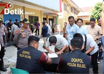 Tingkatkan Kedisiplinan dan Bersihkan Lingkungan Internal, Ratusan Personel Polres Maros Jalani Gaktibplin dan Tes Urine