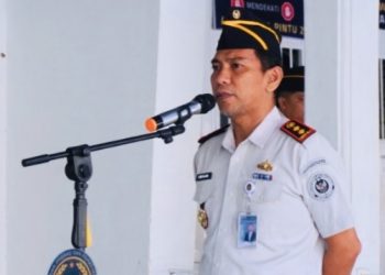 Apresiasi Pengabdian, Kalapas Kelas IIB Maros Sematkan Kenaikan Pangkat Dua Petugas