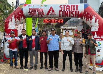 Bupati Maros Lepas Peserta Porprov Trail Run Exhibition 2026, Pacu Sportivitas di Keindahan Alam Camba